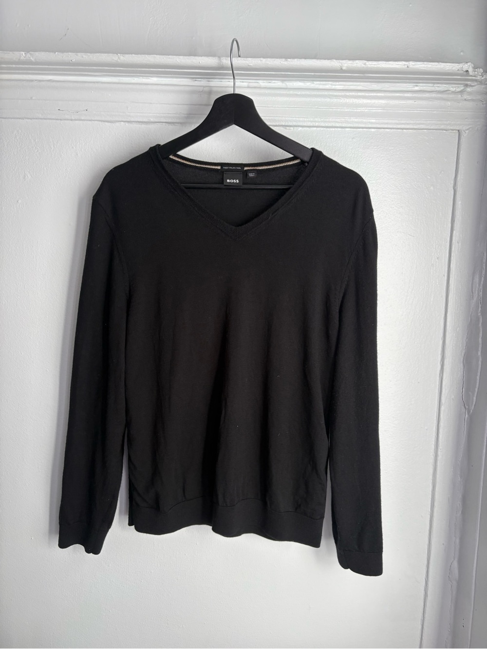 Boss Men's Black V-Neck Lightweight Sweater